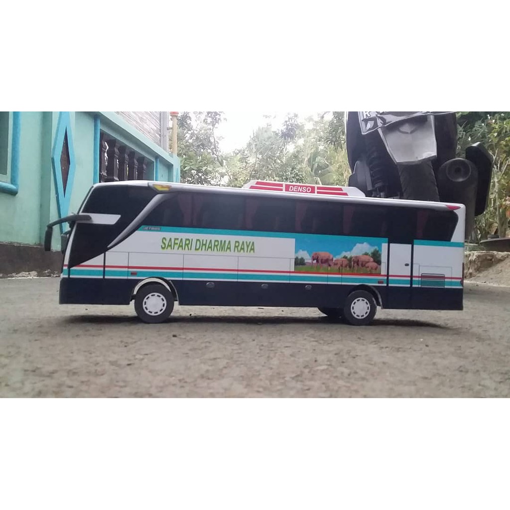 Detail Gambar Bus Safari Nomer 27