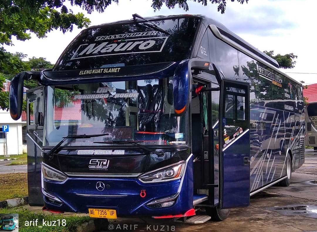 Detail Gambar Bus Sudiro Tungga Jaya Nomer 7