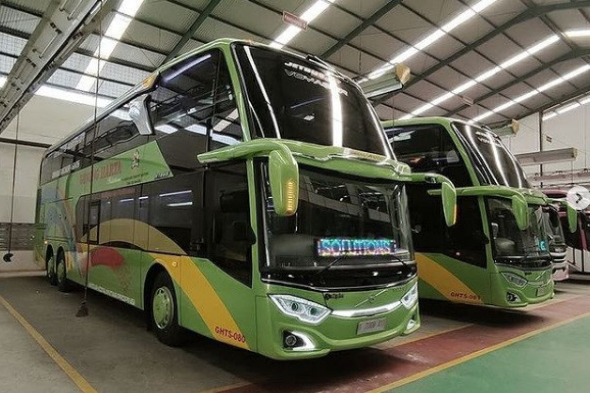 Detail Gambar Bus Tingkat Nomer 49