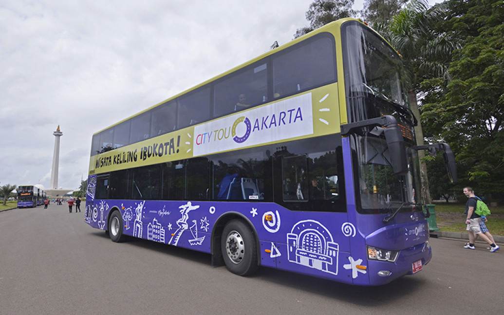 Download Gambar Bus Tingkat Nomer 8