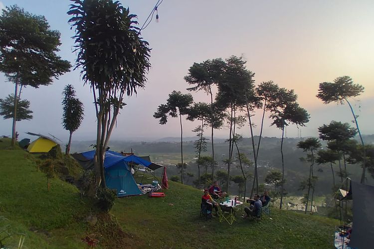 Detail Gambar Camping Di Gunung Nomer 8