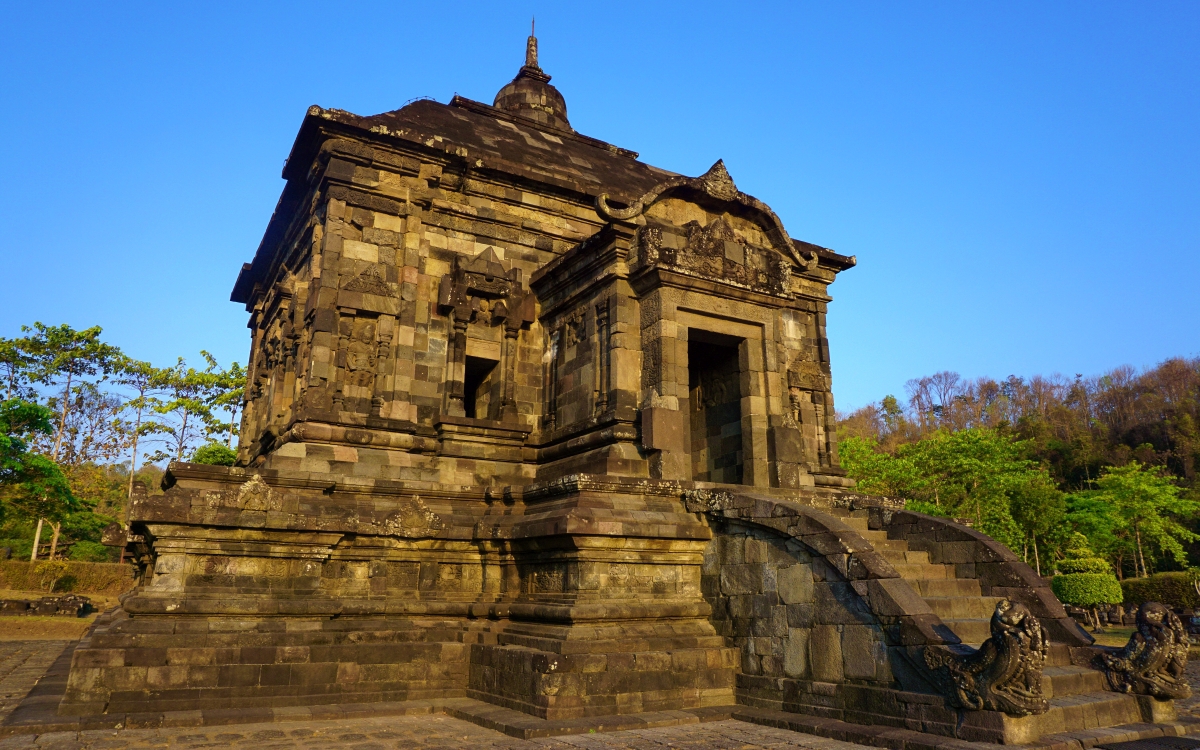 Detail Gambar Candi Banyunibo Nomer 14