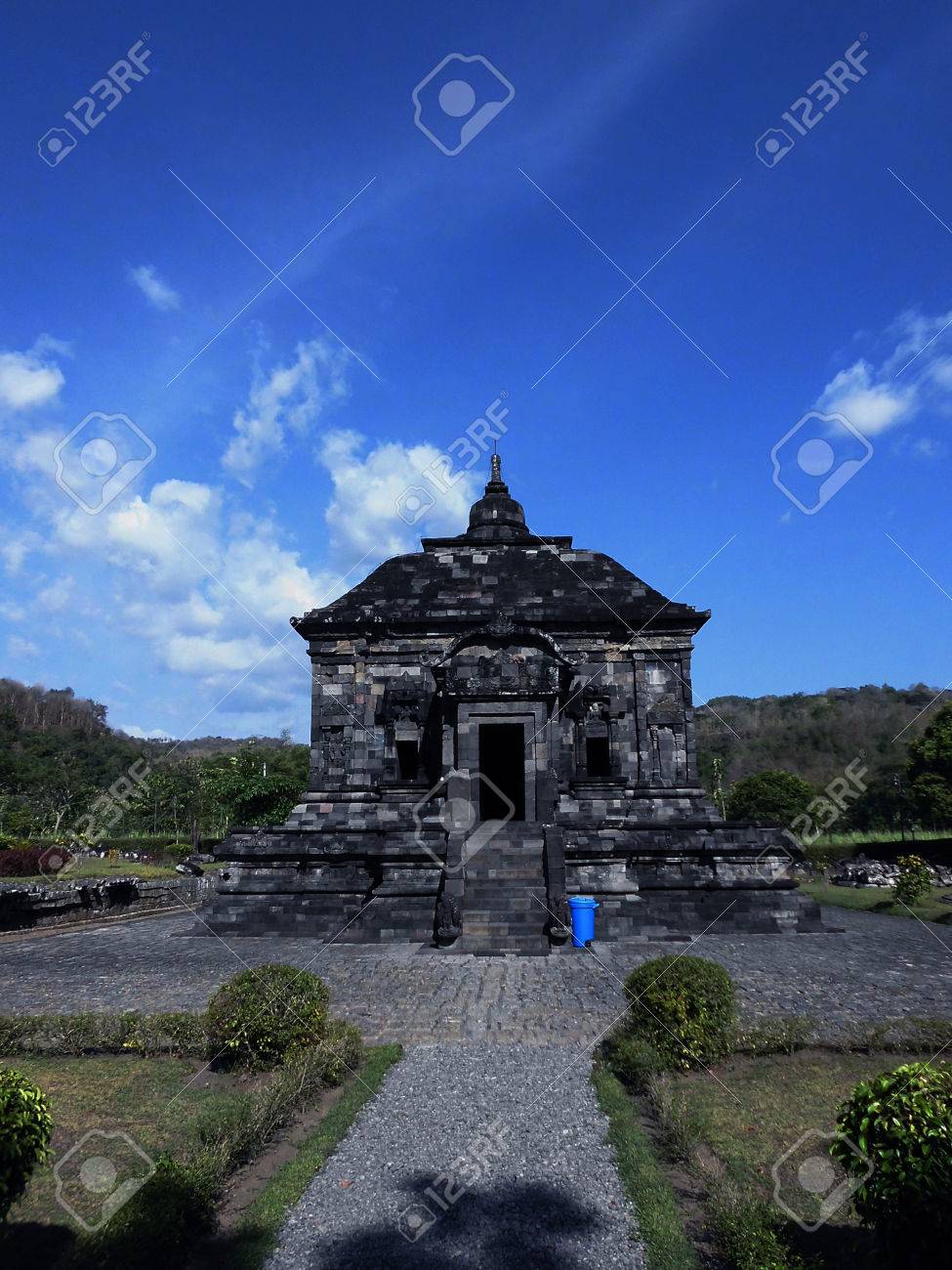 Detail Gambar Candi Banyunibo Nomer 46