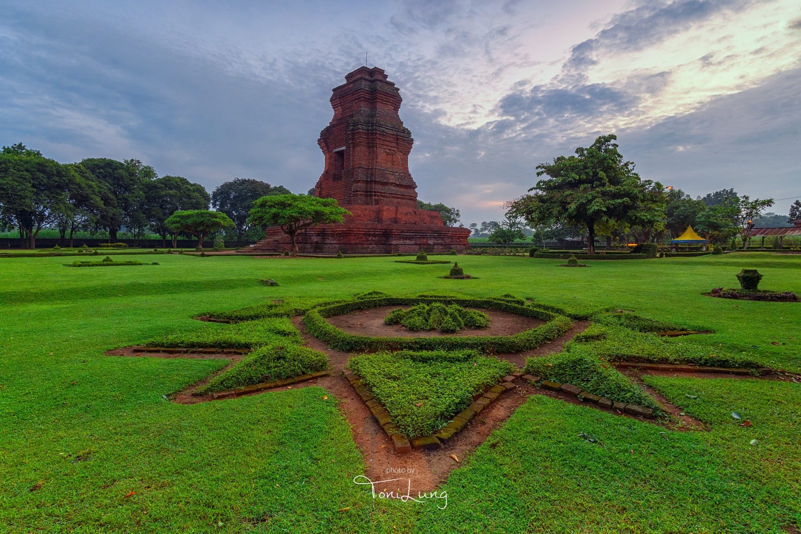 Detail Gambar Candi Brahu Nomer 27