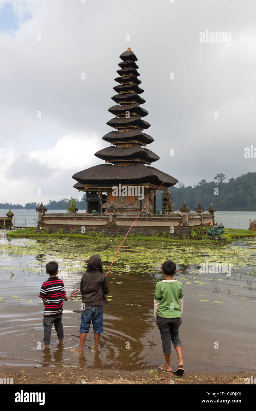 Detail Gambar Candi Di Bali Nomer 46