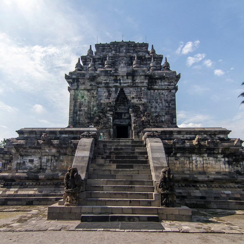 Detail Gambar Candi Mendut Nomer 30