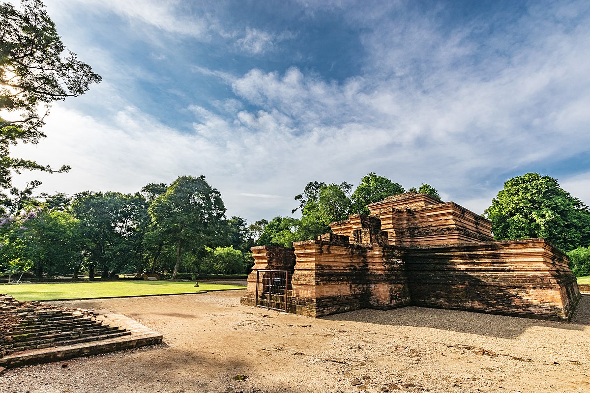 Gambar Candi Muaro Jambi - KibrisPDR