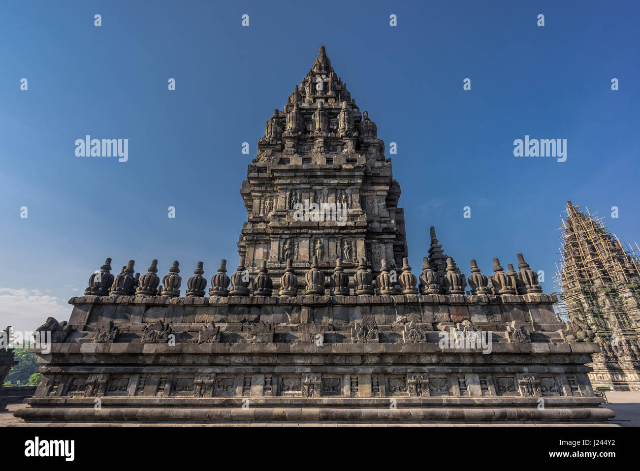 Detail Gambar Candi Prambanan Animasi Nomer 21