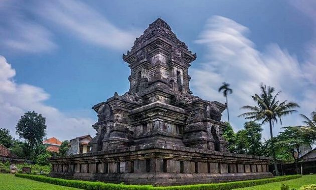 Detail Gambar Candi Yang Ada Di Malang Nomer 12