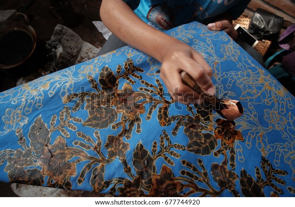 Detail Gambar Canting Nembok Dalam Batik Nomer 5