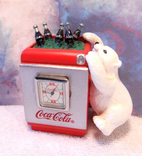 Detail Coca Cola Clock With Polar Bear Nomer 23