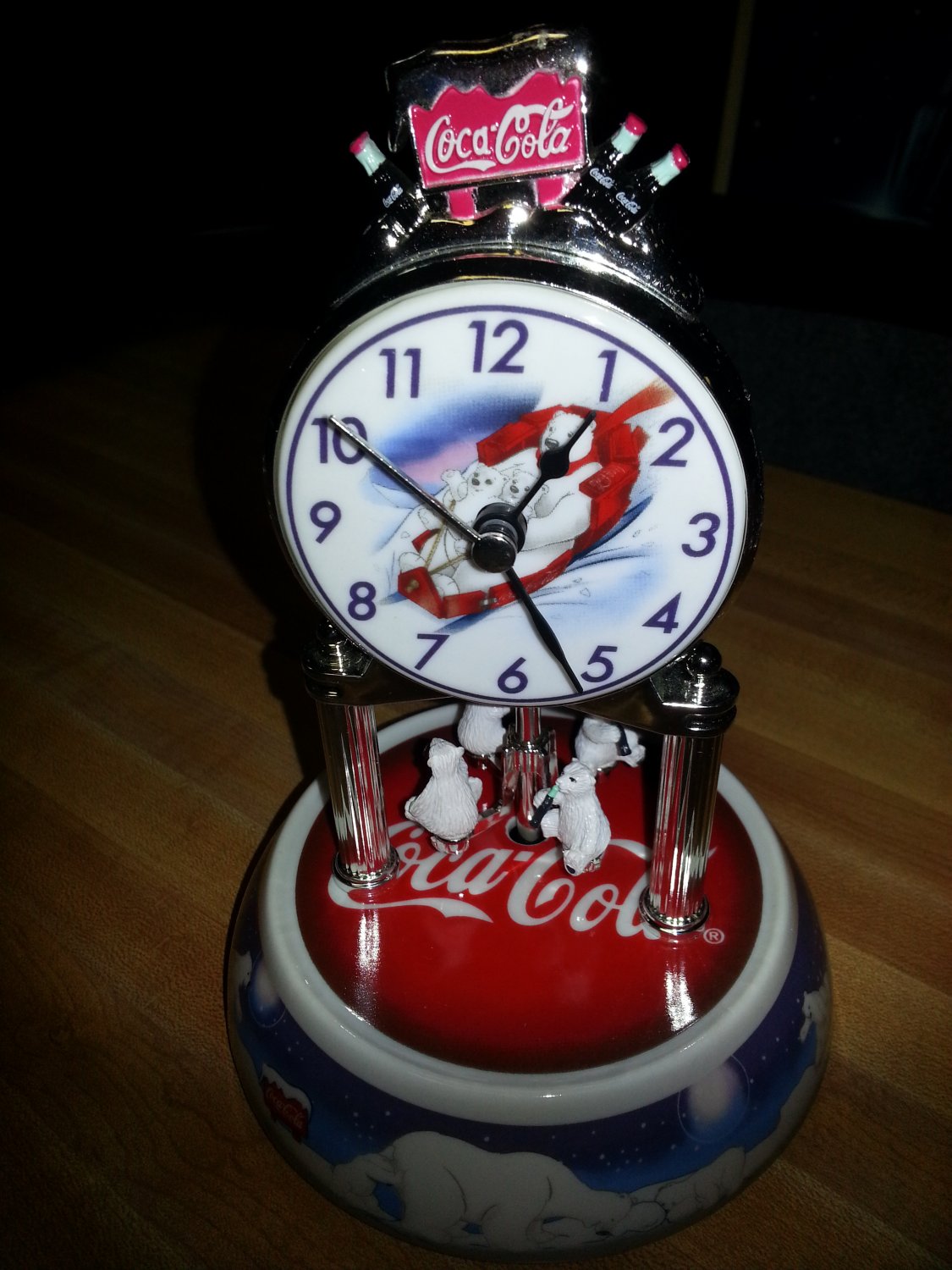 Detail Coca Cola Clock With Polar Bear Nomer 34