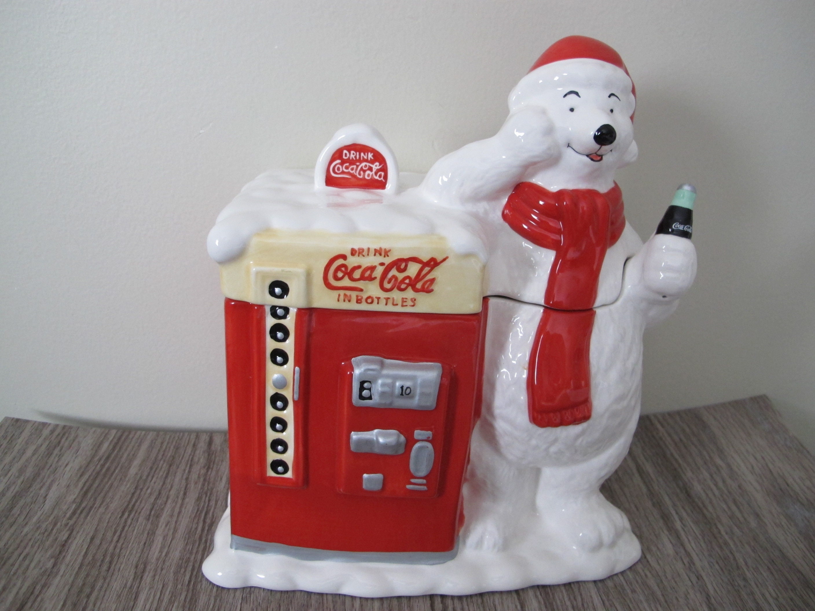 Detail Coca Cola Cookie Jar Polar Bear Nomer 11