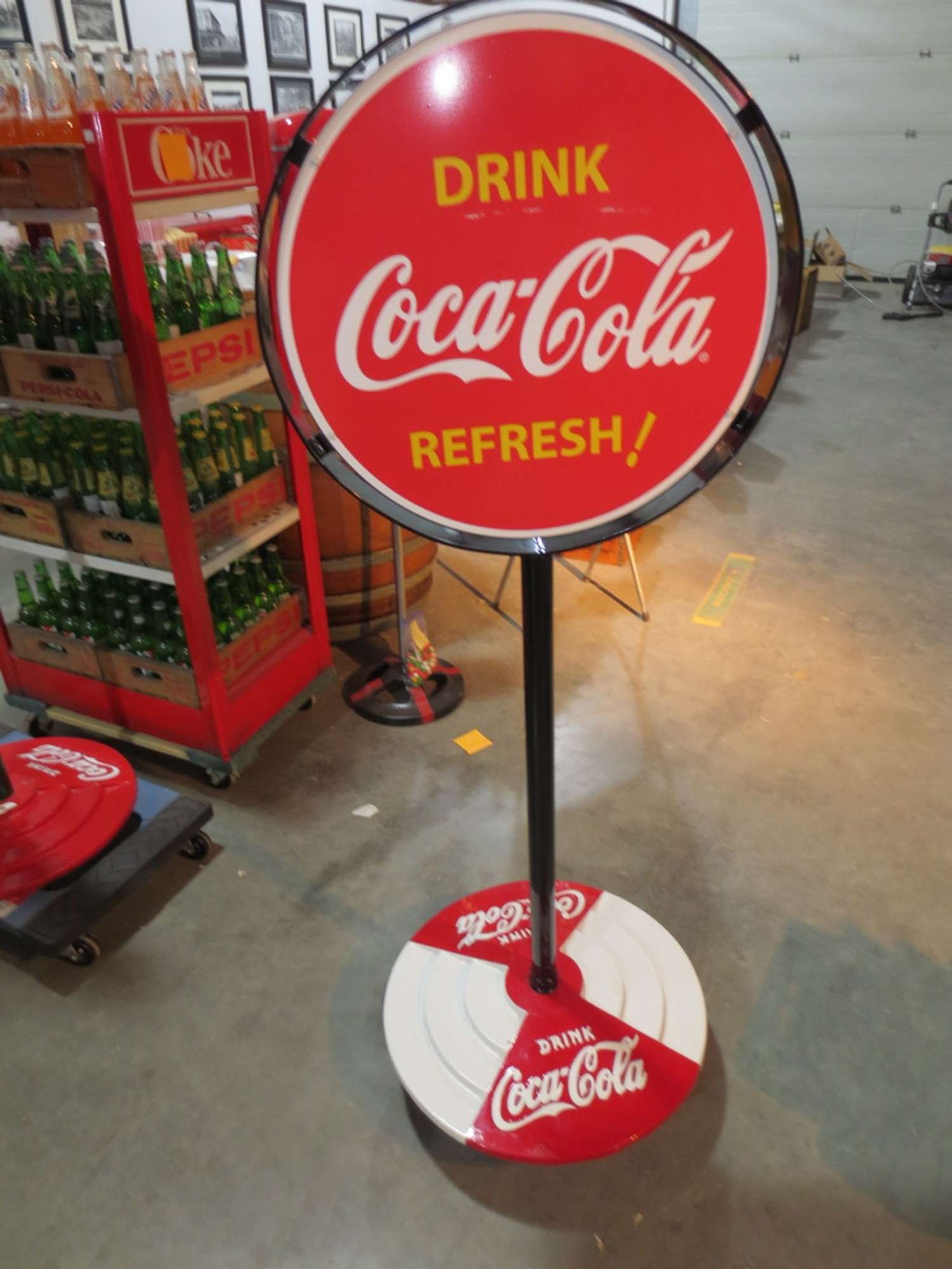 Detail Coca Cola Lollipop Sign Nomer 32