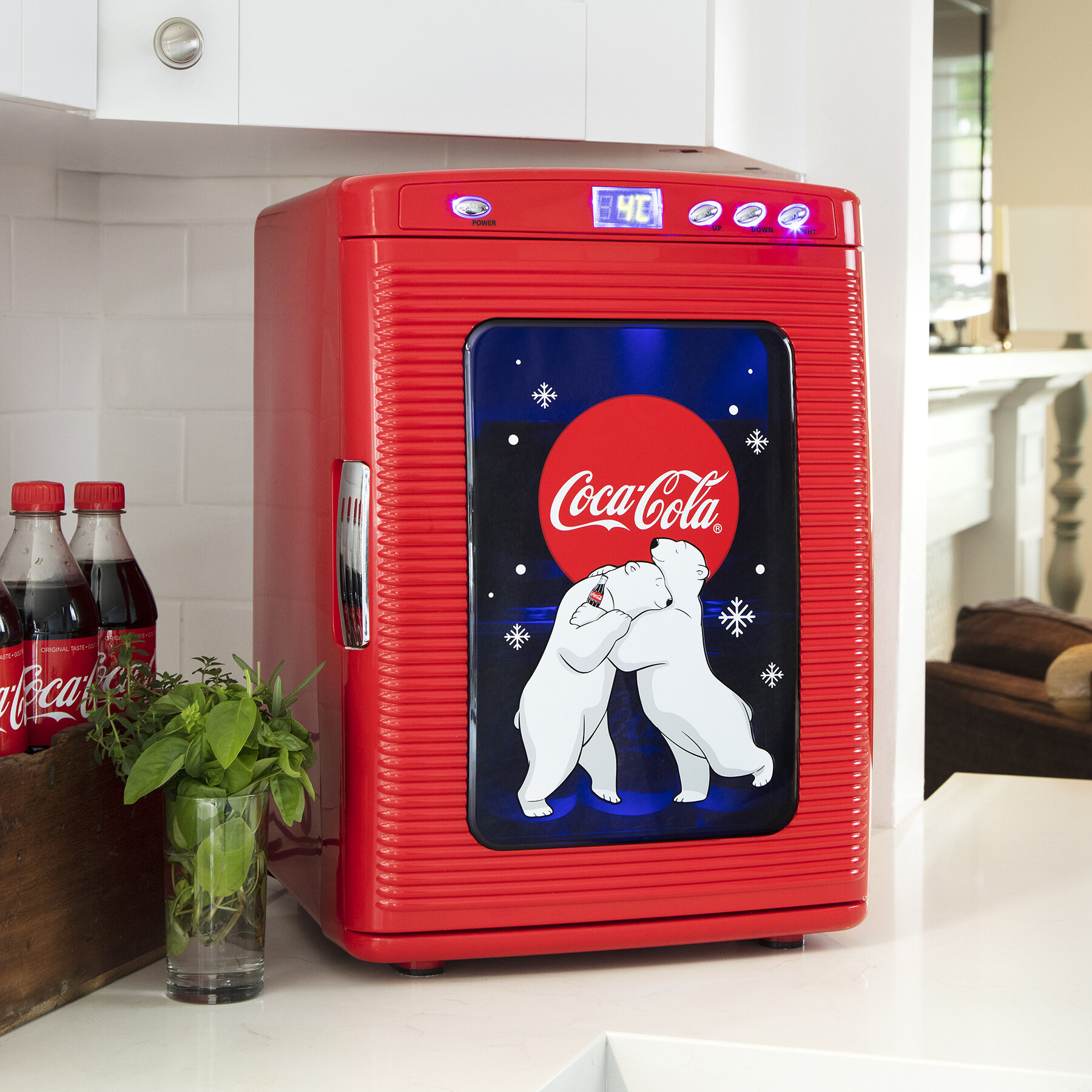 Detail Coca Cola Mini Fridge Polar Bear Nomer 11