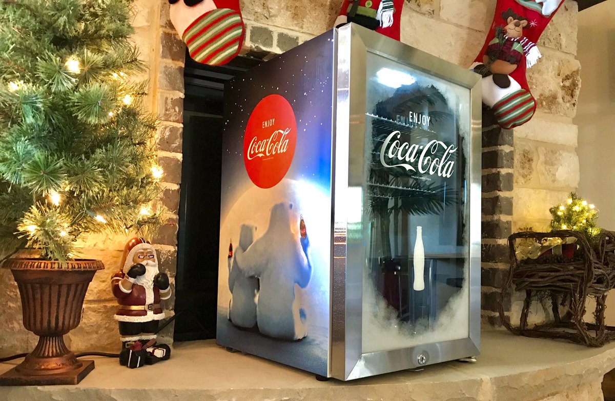 Detail Coca Cola Mini Fridge Polar Bear Nomer 17