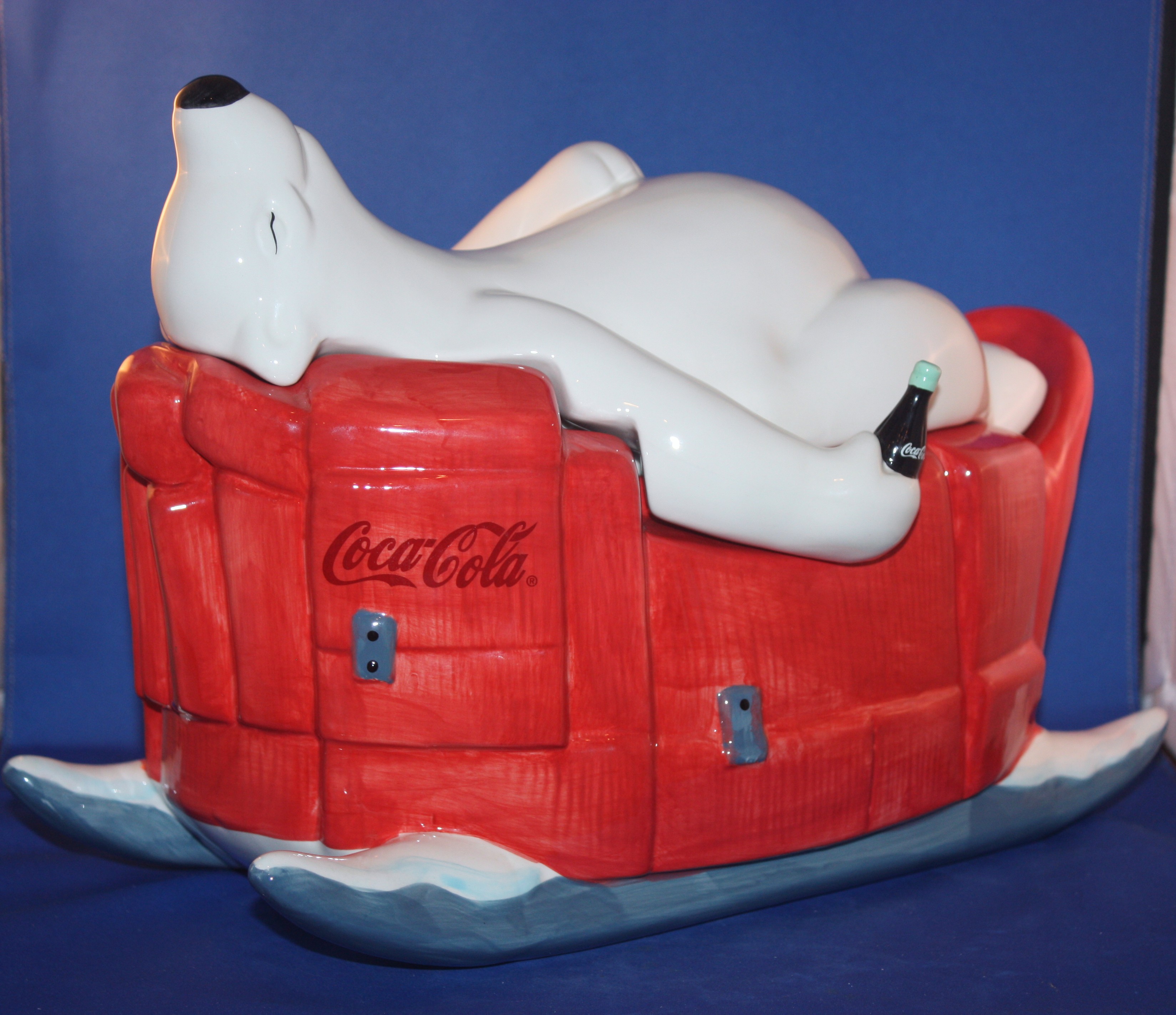 Detail Coca Cola Polar Bear Cookie Jar Nomer 17