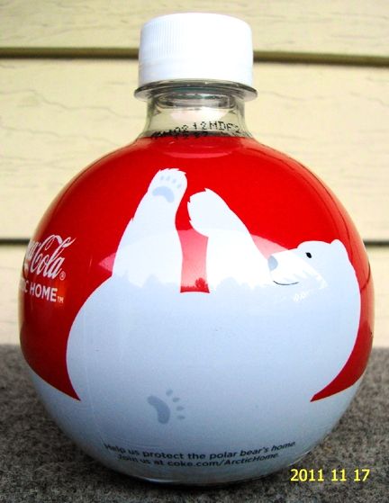 Detail Coca Cola Polar Bear In Bottle Nomer 4