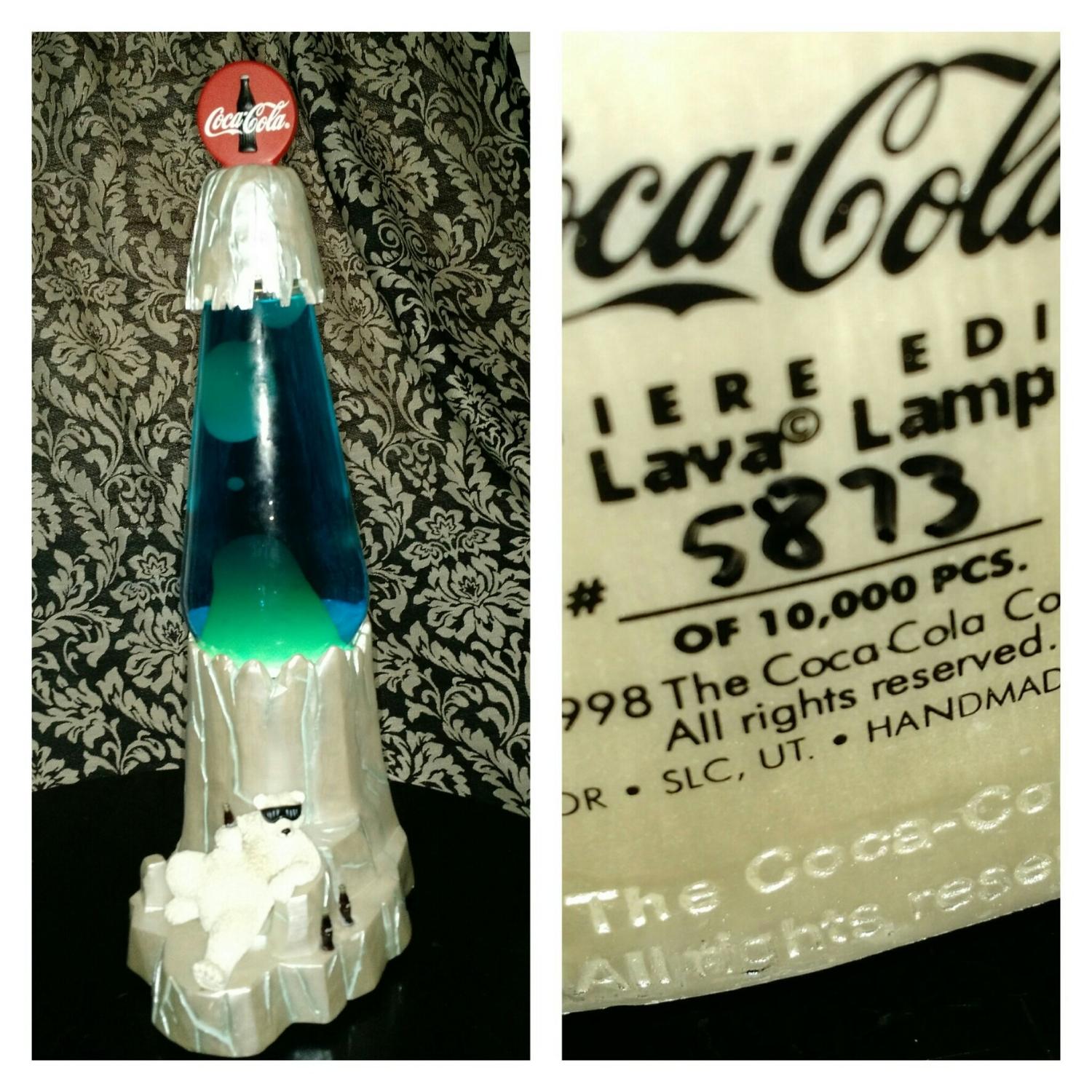 Detail Coca Cola Polar Bear Lamp Nomer 52