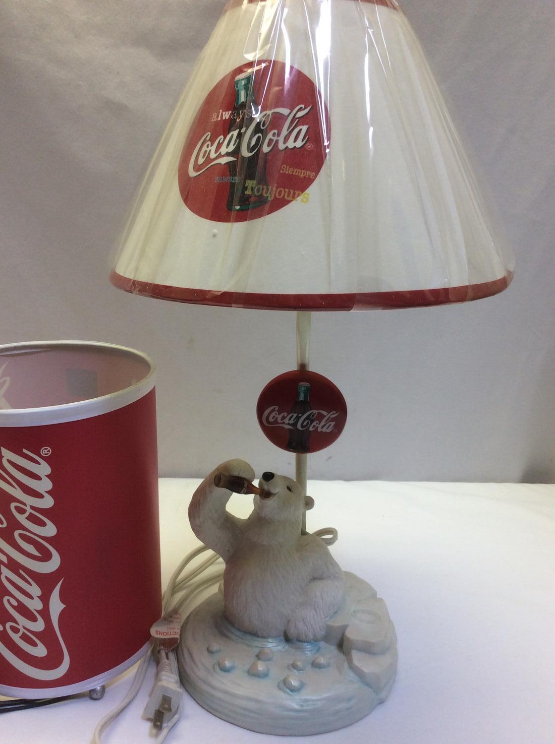 Detail Coca Cola Polar Bear Lamp Nomer 9