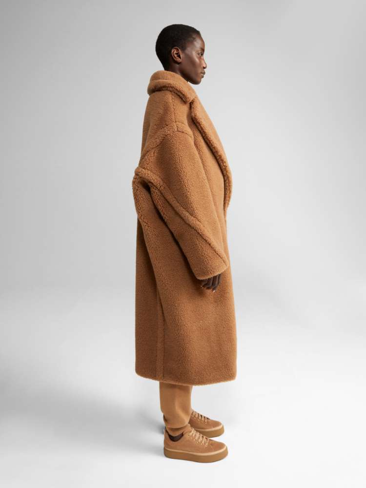 Detail Cognac Teddy Coat Nomer 14