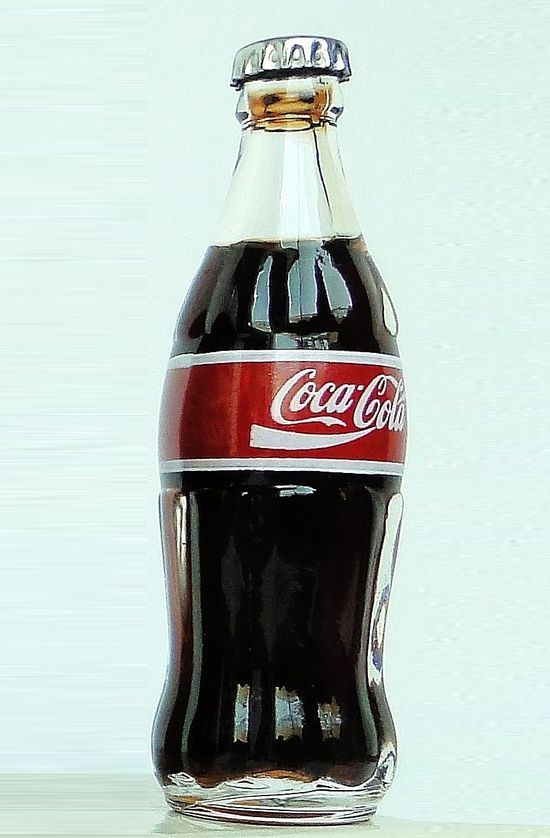 Detail Coke Bottle Image Nomer 35