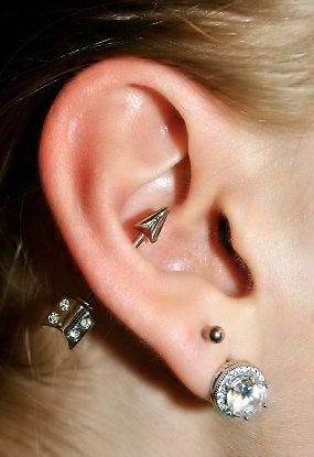 Detail Conch Piercing 14 Gauge Nomer 24