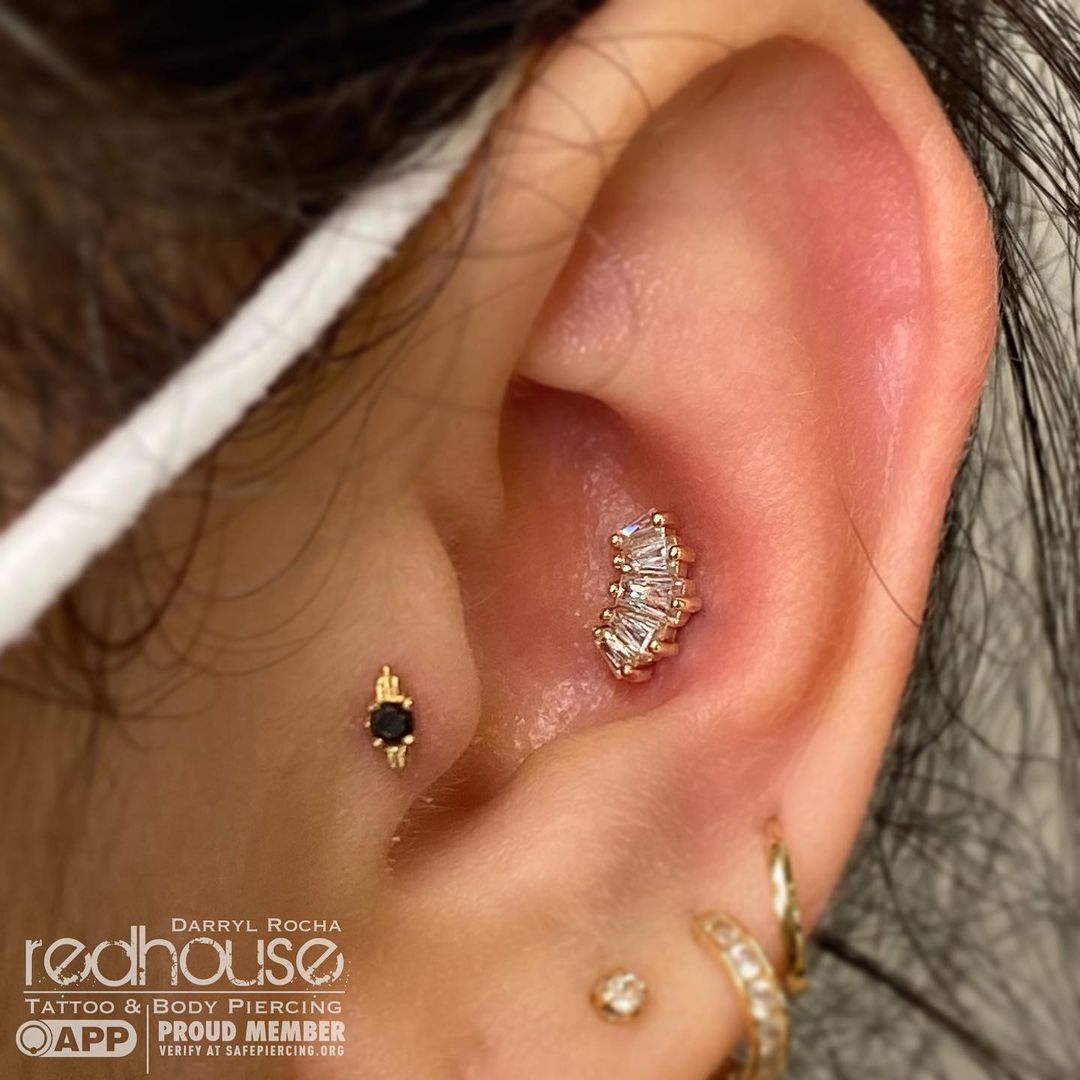 Detail Conch Piercing Diamond Nomer 23