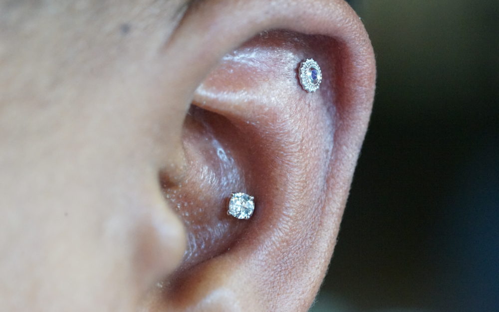 Detail Conch Piercing Diamond Nomer 30