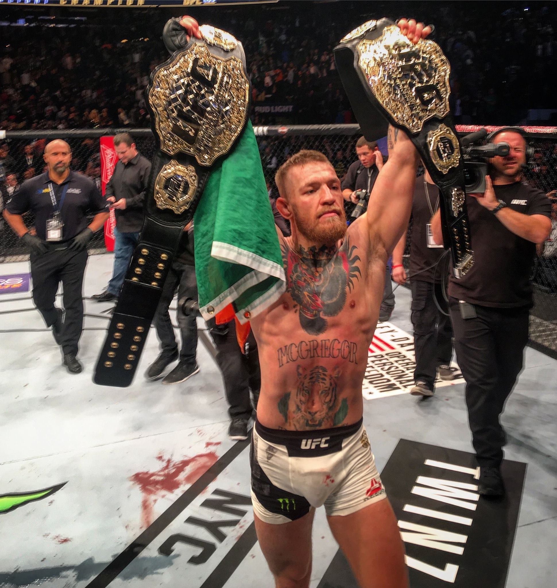 Detail Conor Mcgregor Background Nomer 45