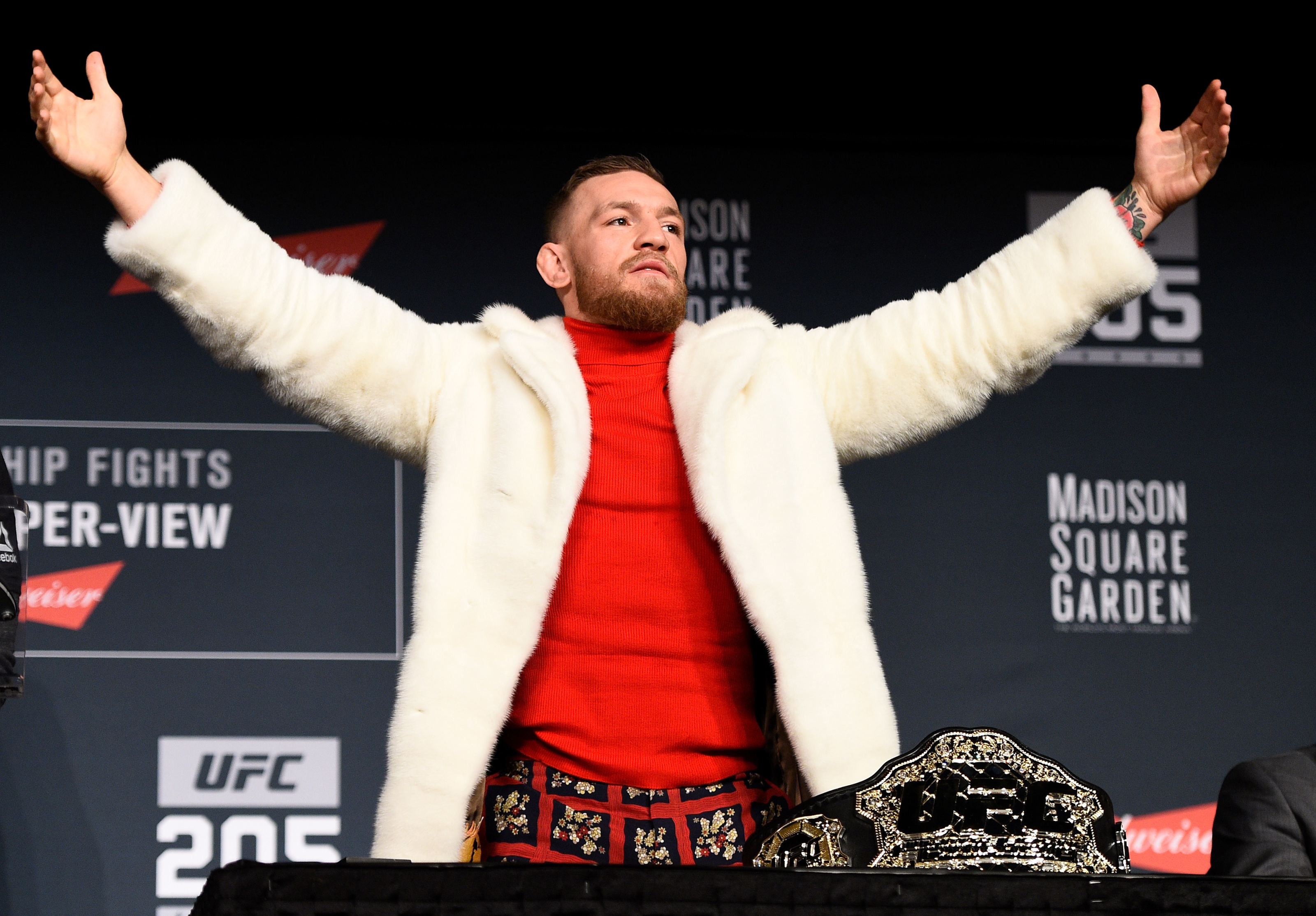 Detail Conor Mcgregor Gucci Coat Nomer 4