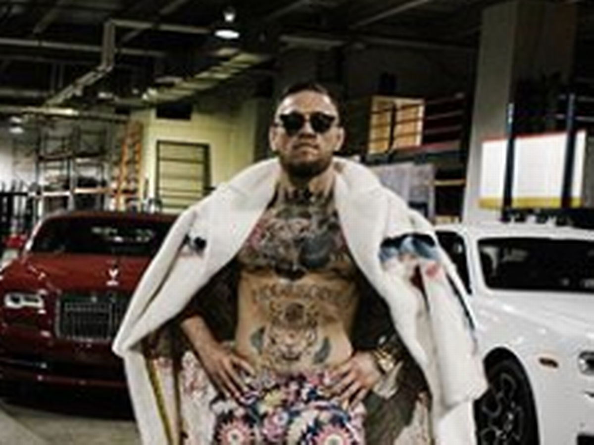 Detail Conor Mcgregor Gucci Coat Nomer 40