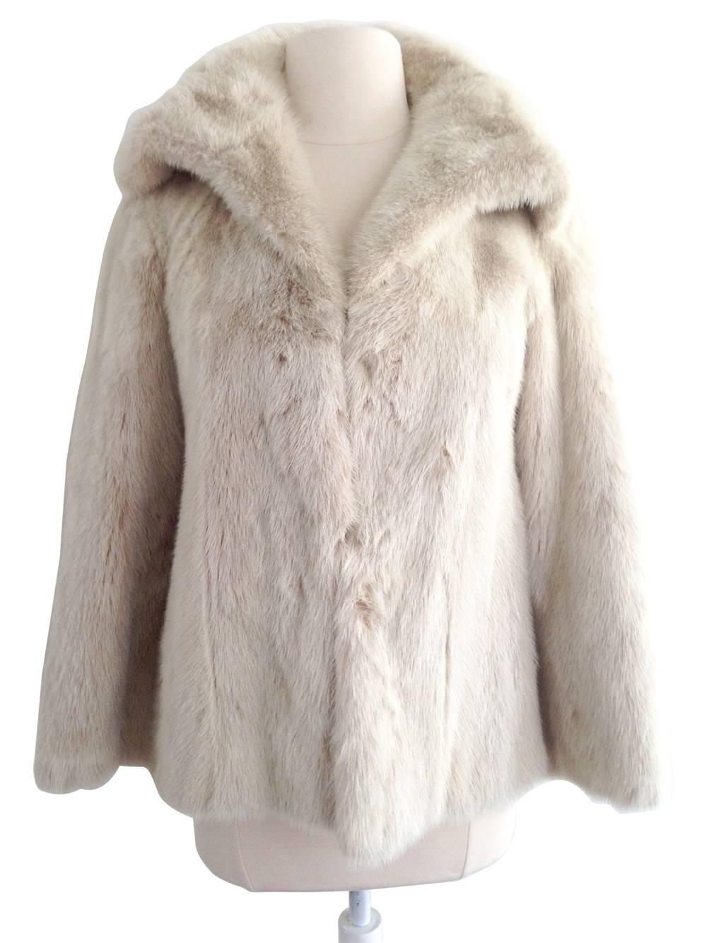 Detail Conor Mcgregor Gucci Mink Jacket Nomer 45