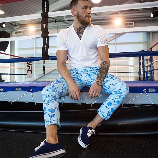 Detail Conor Mcgregor Running Shoes Nomer 36