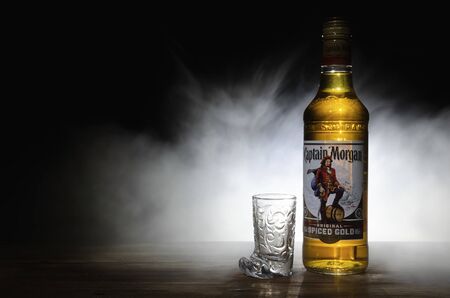 Detail Gambar Captain Morgan Nomer 30