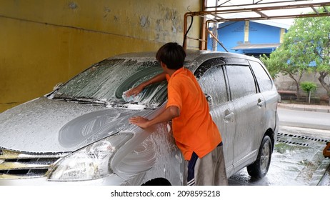 Detail Gambar Car Wash Nomer 40