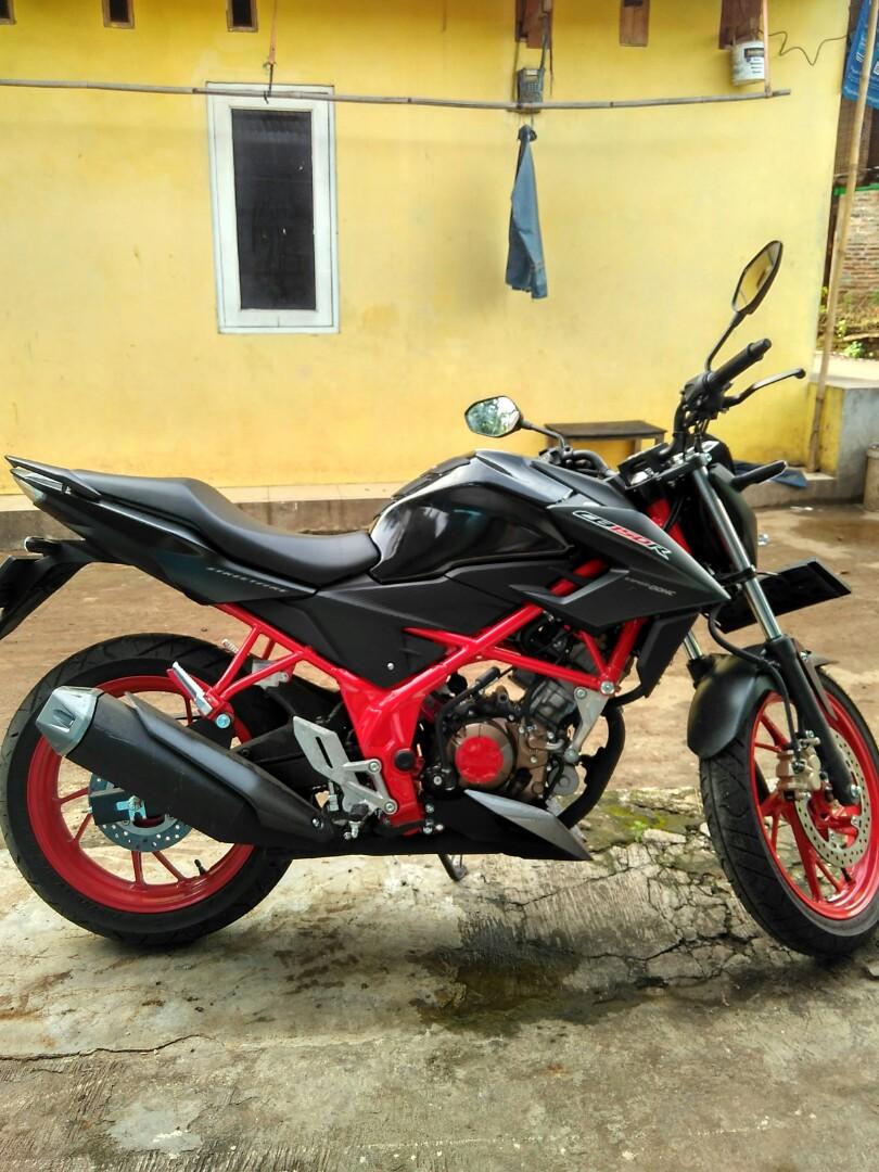 Detail Gambar Cb150r Streetfire Special Edition Nomer 19