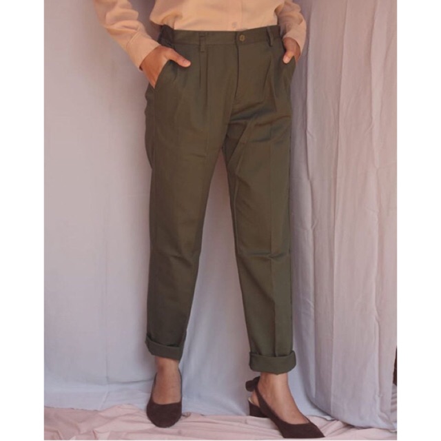 Detail Gambar Celana Baggy Pants Warna Army Nomer 9