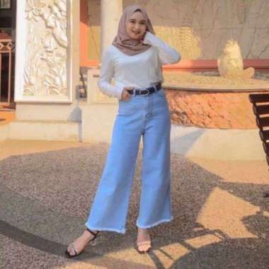 Detail Gambar Celana Jeans Wanita Kekinian Nomer 45