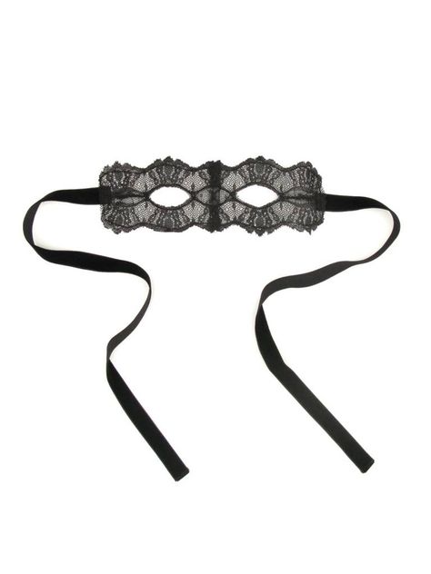 Detail Alexander Wang Lace Mask Nomer 19