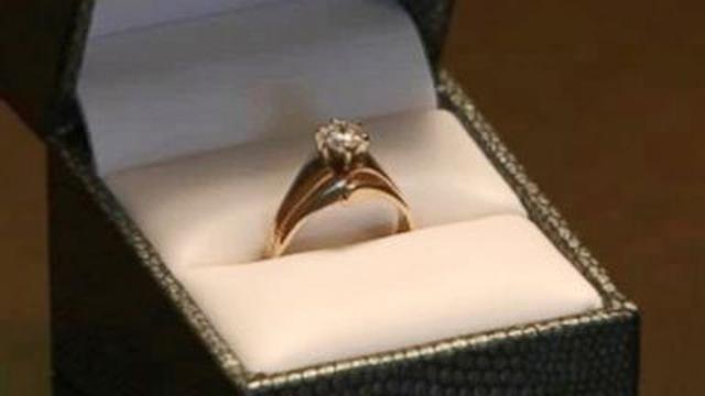 Detail Gambar Cincin Berlian Nomer 23