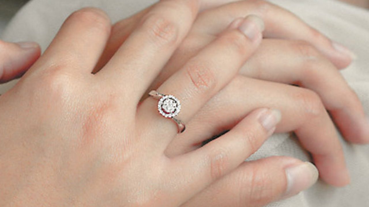 Detail Gambar Cincin Berlian Nomer 35