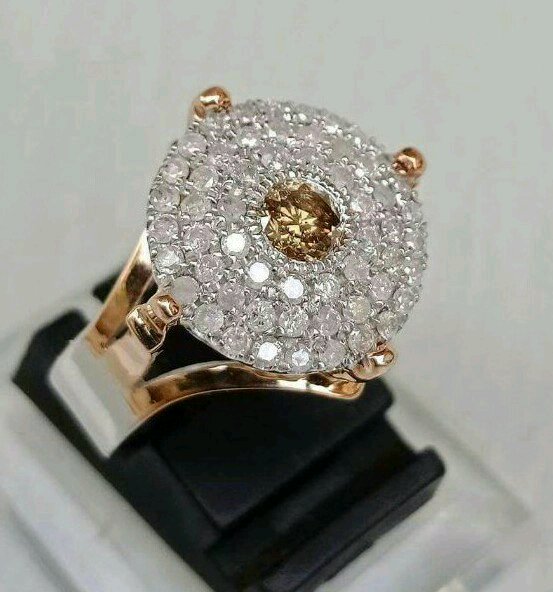 Detail Gambar Cincin Berlian Mewah Nomer 55