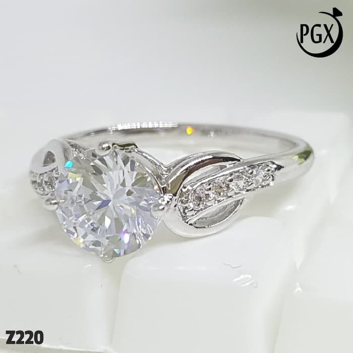 Detail Gambar Cincin Berlian Mewah Nomer 9