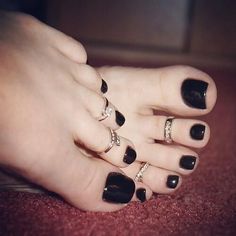 Detail Gambar Cincin Di Jari Nomer 36