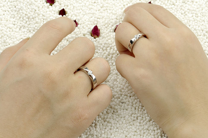 Detail Gambar Cincin Di Jari Nomer 41