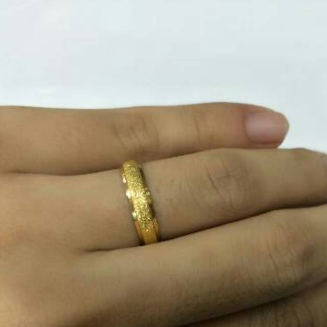 Detail Gambar Cincin Emas Tunangan Nomer 43