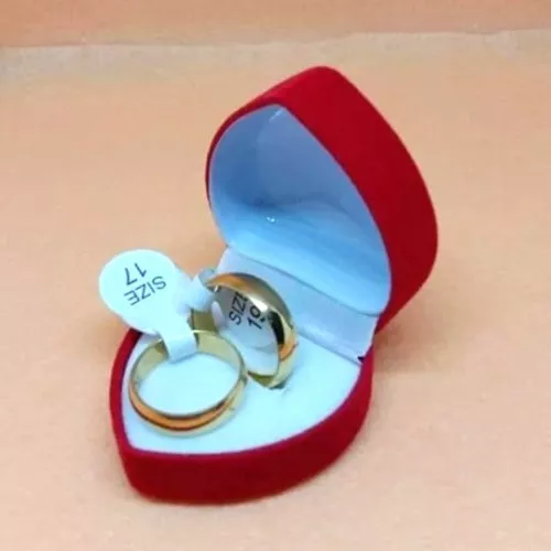 Detail Gambar Cincin Tunangan Di Dalam Kotak Nomer 27