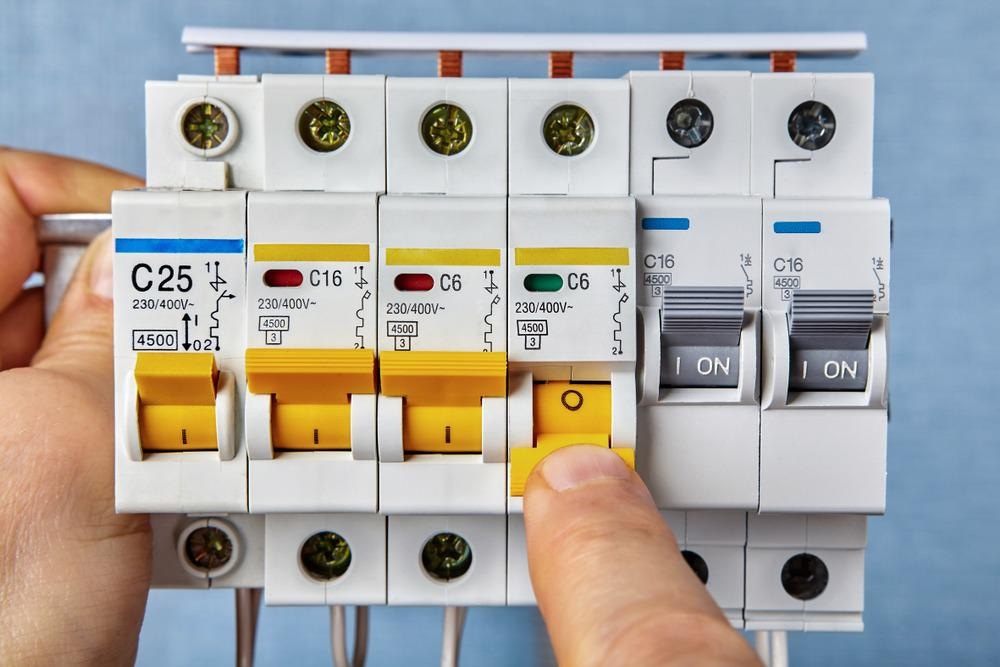 gambar-circuit-breaker-55-koleksi-gambar