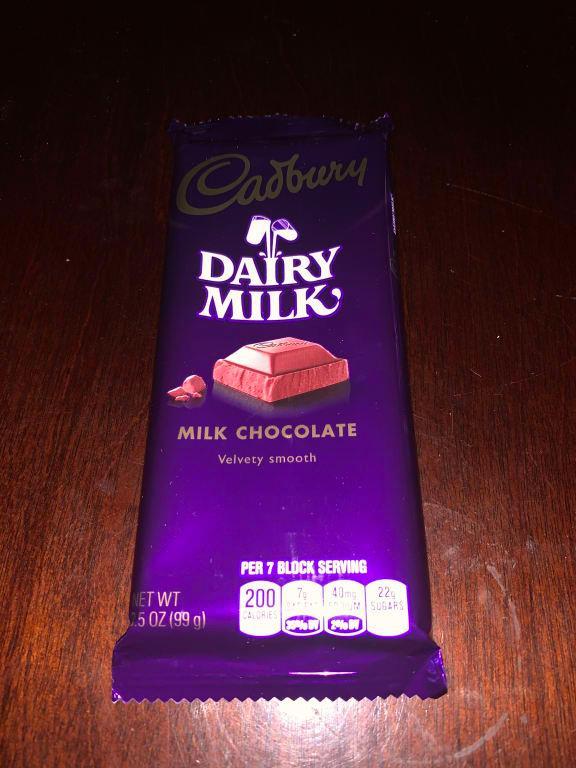 Detail Gambar Coklat Dairy Milk Nomer 47